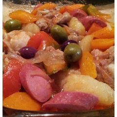 A picture of AMIEs CHICKEN Afritada.