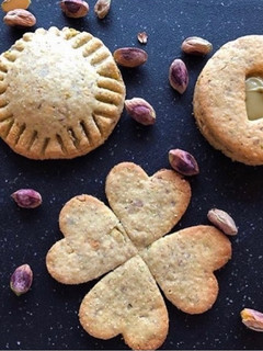 Foto di Biscotti di pasta frolla al pistacchio