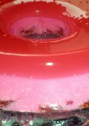A picture of portuguese jello pudding (gelatina com ovos ).