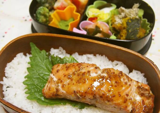 Recipe of Favorite From Canada: Maple Salmon Bake for Bento