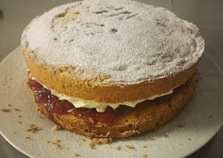 Recipe of Any-night-of-the-week Victoria Sponge Cake