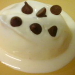 A picture of Irmgards Creamy Lemonade Chocolate Sorbet.