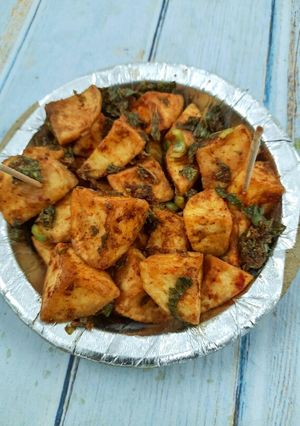 A picture of Crispy aloo chaat.