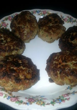 A picture of H's Carb-free juicy meatballs.