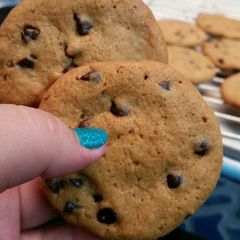 A picture of Crispy Chocolate Chip Cookies.