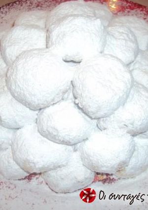 A picture of Kourabiedes by Akis.