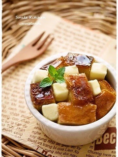 A picture of Bread Pudding with Cream Cheese.