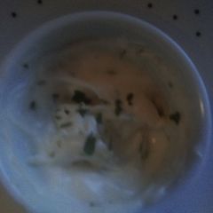 A picture of Mandys easy garlic mayo.