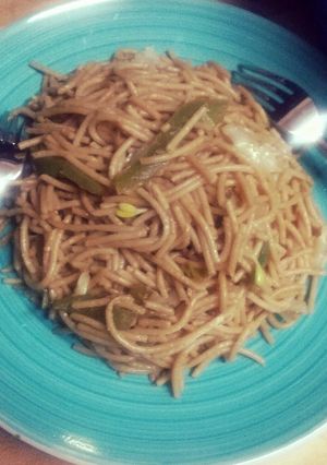 A picture of Fast homemade chow mein.