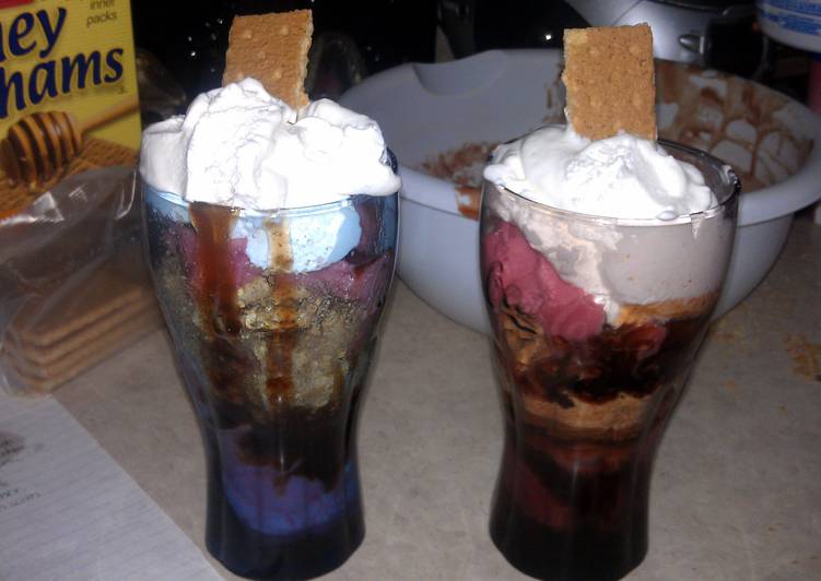 Recipe of Any-night-of-the-week butterscotch graham parfaits