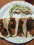 Tacos de camarón empanizado