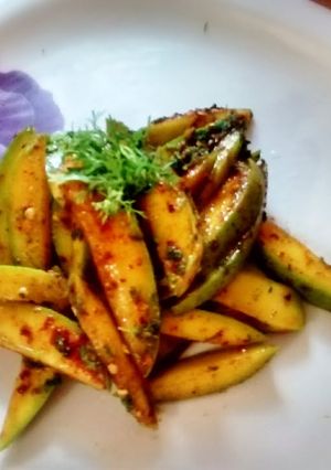 A picture of Sour&spicy mango chutney.