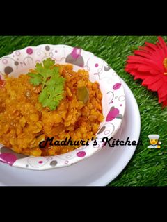 अख्खा मसूर भाजी (akha masoor bhaji recipe in marathi) रेसिपी चे मुख्य फोटो