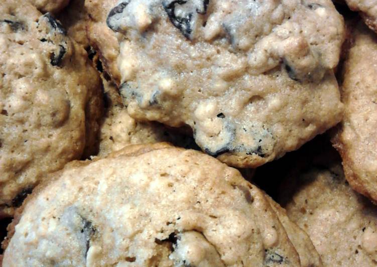 Recipe of Award-winning Cherry Chocolate Chip Oatmeal Cookies