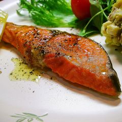 A picture of Easy Italian-Style Salted Salmon.