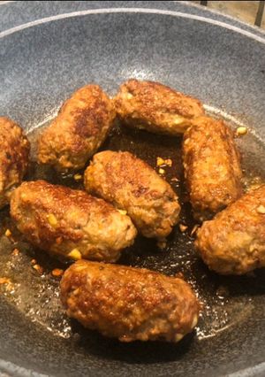 A picture of Ćevapi.