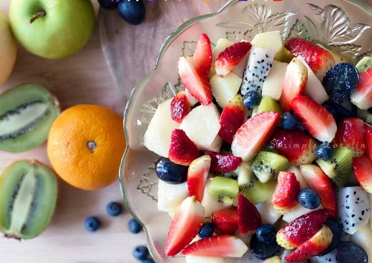 Orange Vanilla Glazed Fruit Salad