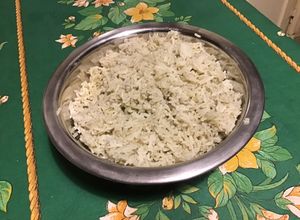 Une photo de Riz à la cardamome et molokhia