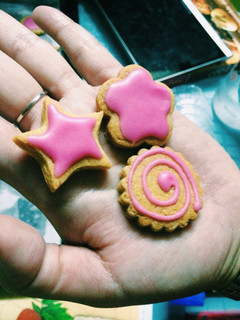 A picture of Mira's Simple Sugar Cookies.