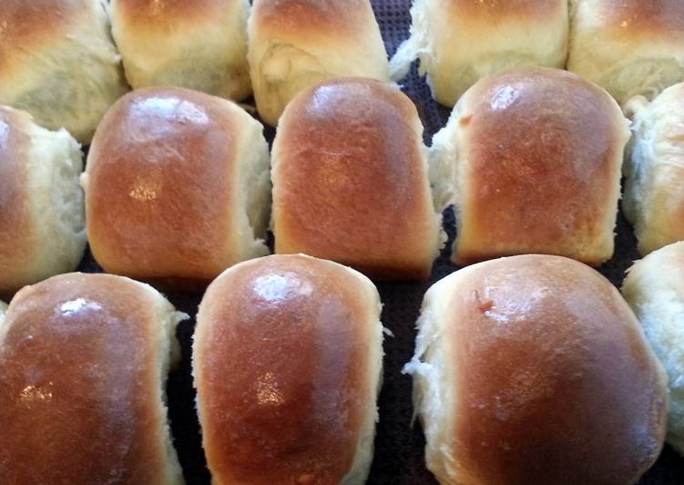 Easiest Way to Prepare Homemade Yeast Rolls