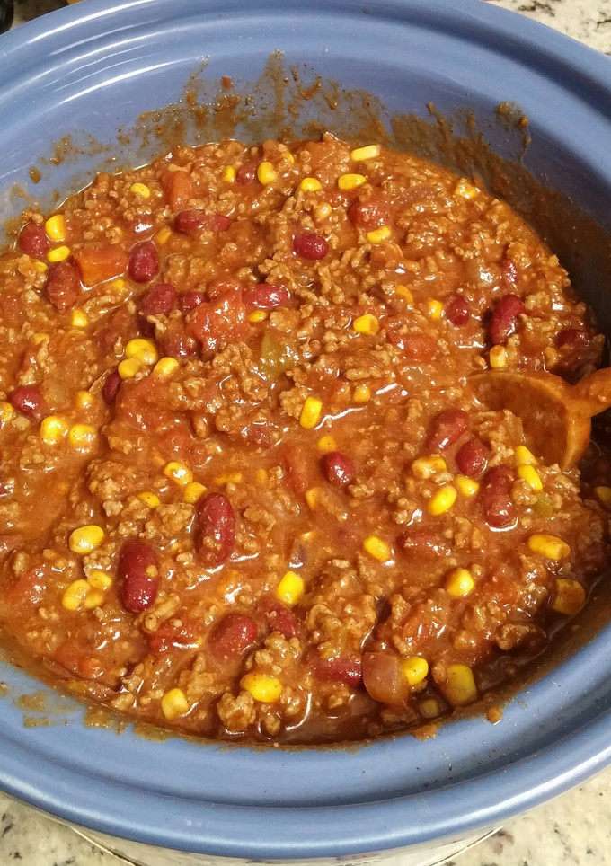 A picture of Amy's awesome crock pot chili.