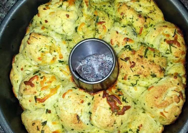 Steps to Prepare Quick savoury monkey bread with garlic and herps