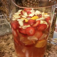 A picture of Fruity Sangria.