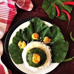 A picture of Kumro Pata-Chingri Bata (Pumpkin Leaves - Prawns Chutney - Bong Style).