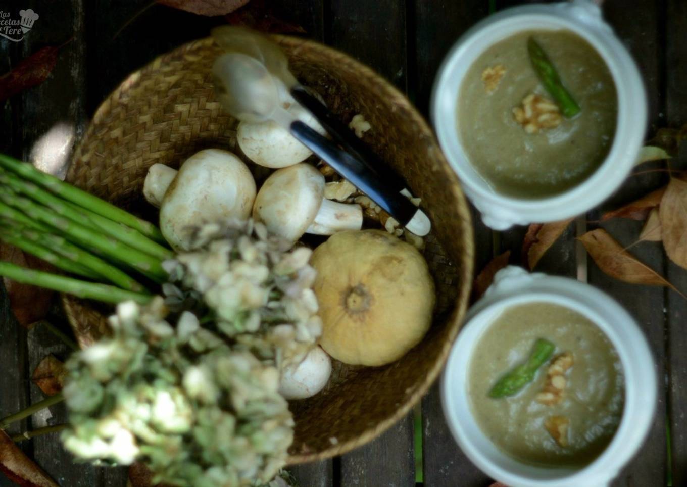 Crema de champiñones, espárragos y puerros