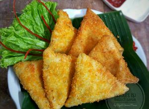 Foto resep Risoles Segitiga Isi Ragout Sayur + Step by Step