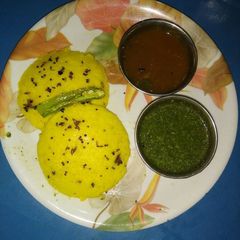 A picture of Idli sambhar.