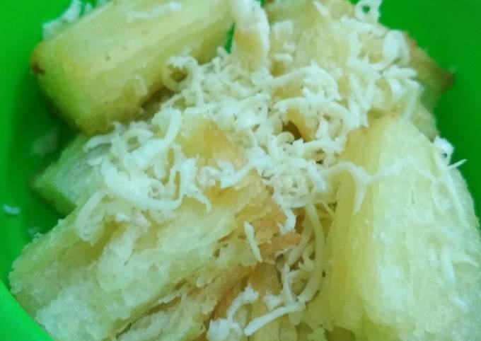 Langkah Mudah untuk Membuat Singkong Keju renyah merekah yang Enak Banget