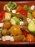 Ensalada con queso y cherry