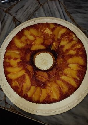Una foto de Torta de manzanas invertida Fácil y Rica ♡