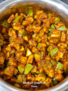 A picture of Instant Raw Mango Pickle.