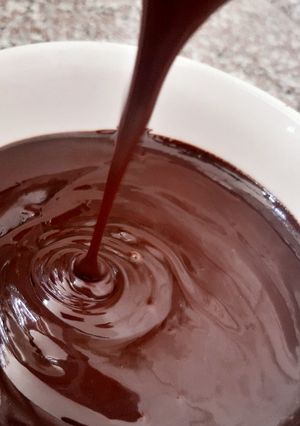 صورة لوصفة غناش الشوكولاتة /صوص الشوكولاتة