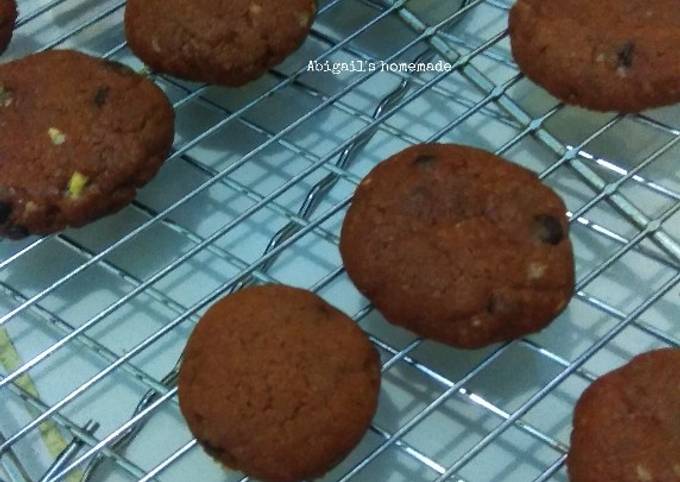 Soft Baked Red Velvet Cookies
