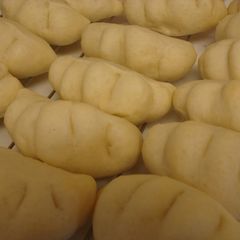 Gyoza Bread Rolls A picture of Gyoza Bread Rolls.