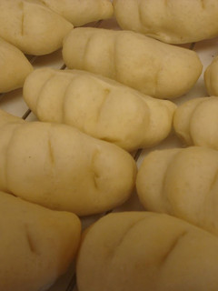 A picture of Gyoza Bread Rolls.