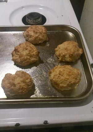 A picture of Cheddar Garlic biscuits.