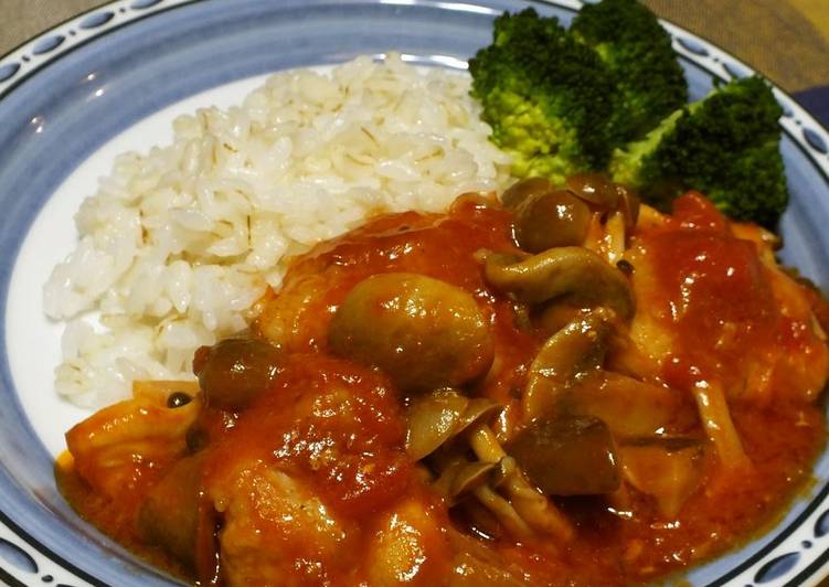 Simple Way to Prepare Favorite Our Family&#39;s Chicken in Tomato Sauce