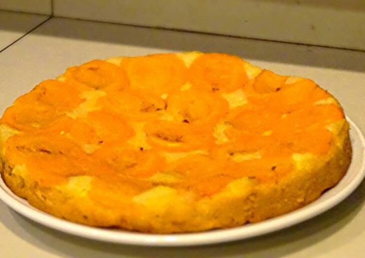 The easiest upside-down fruit cake! The easiest upside-down fruit cake!