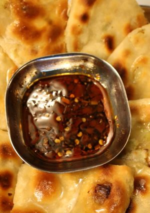 A picture of Green Onion Pancake.