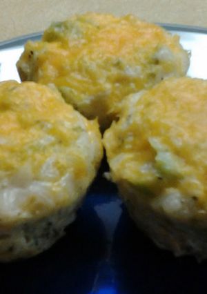 A picture of Broccoli & Cheese Rice Cups.