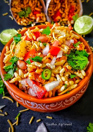 झालमुड़ी (Jhal Muri recipe in Hindi) रेसिपी मुख्य फोटो