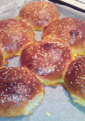 A picture of Hamburger Buns.