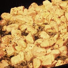 A picture of Lemon Pepper Chicken.
