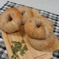 Whole Wheat Walnut Bagels (Soft Bagels) A picture of Whole Wheat Walnut Bagels (Soft Bagels).