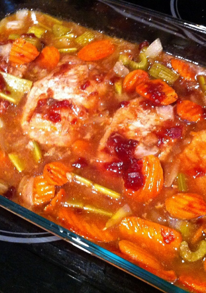A picture of Pork Chops with Cranberry Glaze.