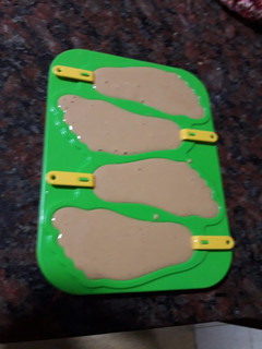 Una foto de Helados patitas banana split (súper fácil)